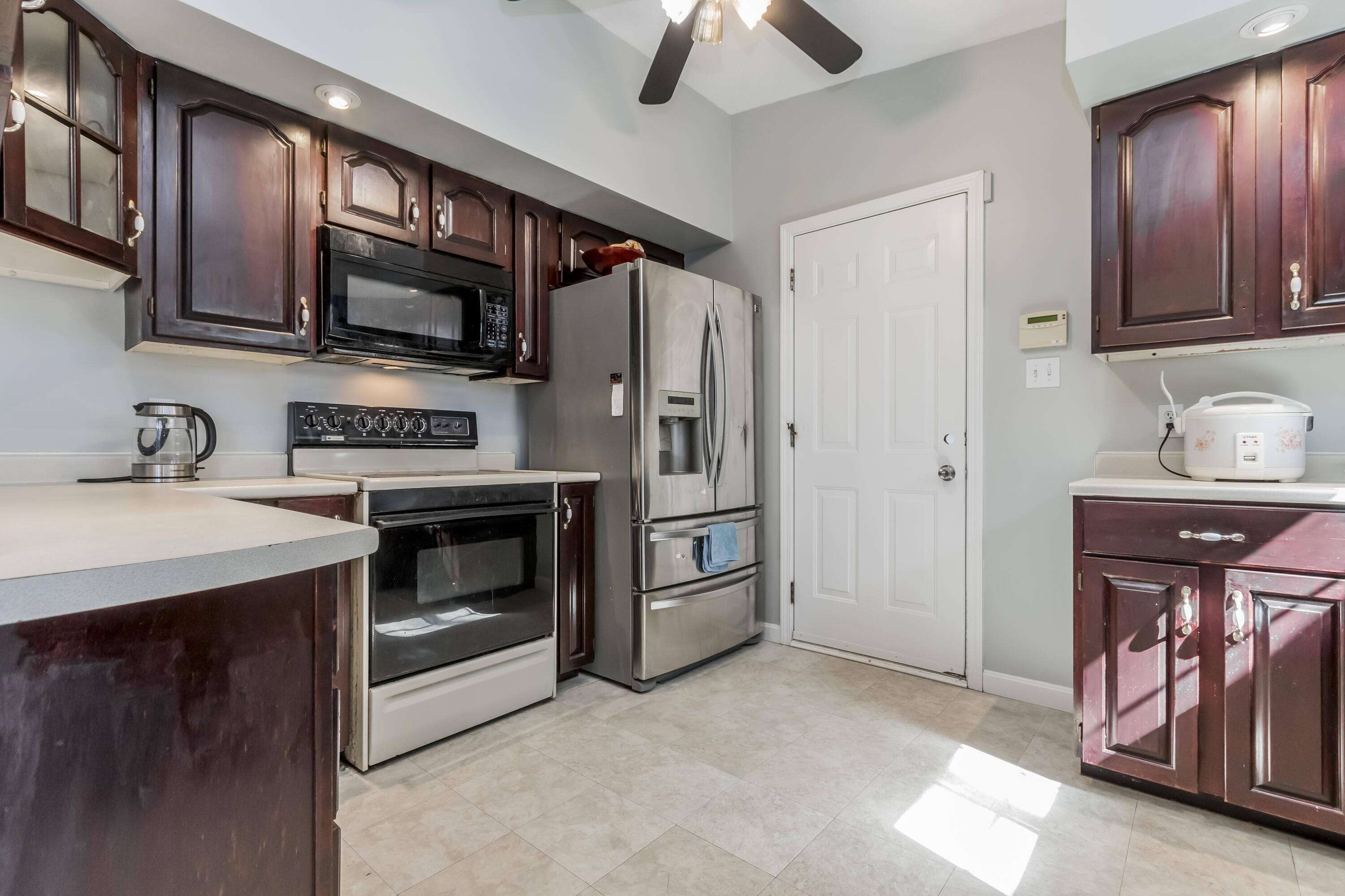 21 Stuart Street Portland, ME 04103 - Photo 7 of 88 20240408WH-71007