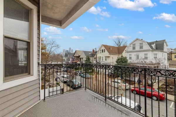 $3,850 | 14 Duer Place, Weehawken, NJ 07086