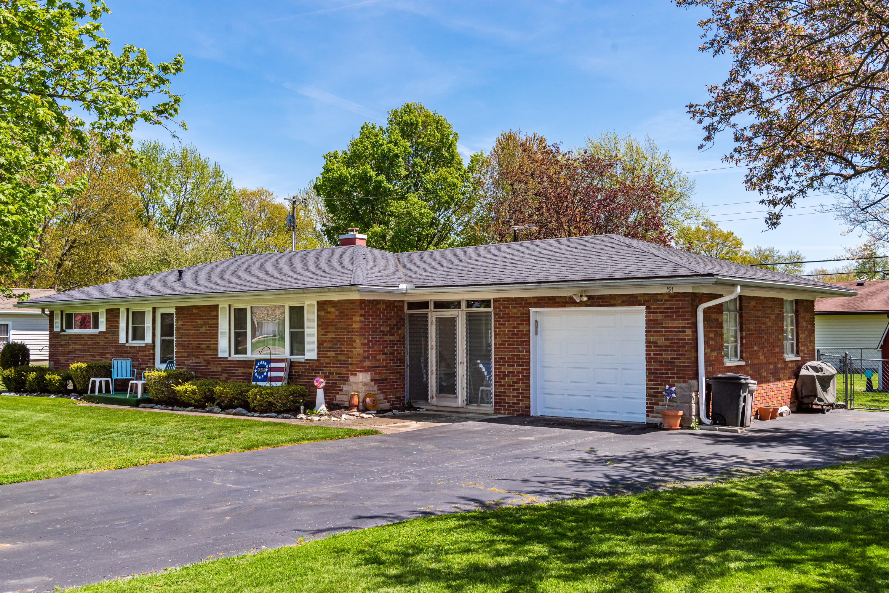 191 Kinsey Road Xenia, OH 45385 - Photo 3 of 38 Gallery Image 3