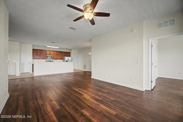 $1,900 | 13364 Beach Boulevard, Unit 539, Jacksonville, FL 32224