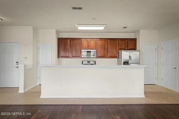 $1,900 | 13364 Beach Boulevard, Unit 539, Jacksonville, FL 32224