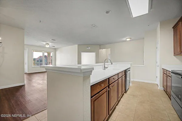 $1,900 | 13364 Beach Boulevard, Unit 539, Jacksonville, FL 32224