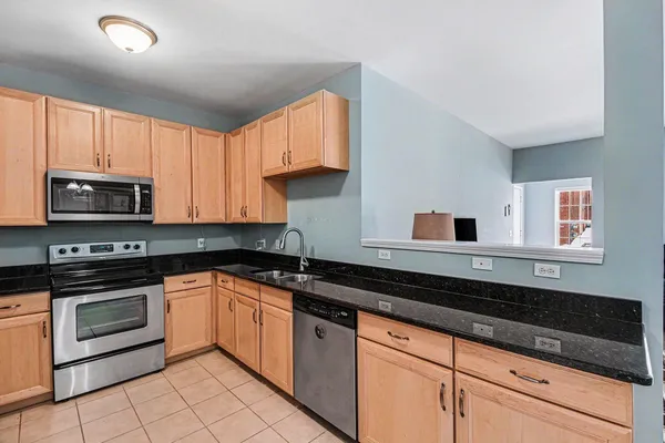 $345,000 | 228 West Oakbrook Drive, Ann Arbor, MI 48103
