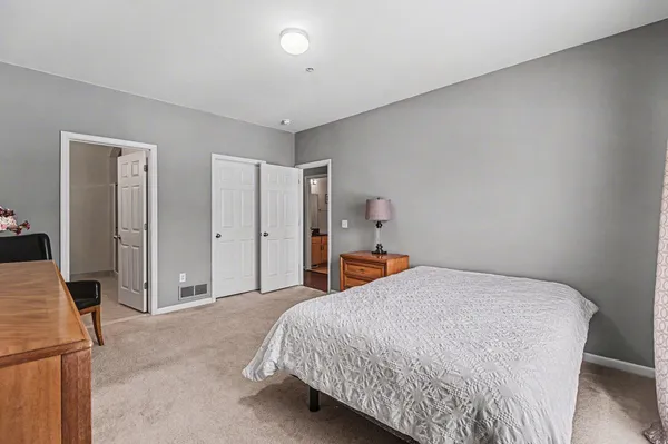 $345,000 | 228 West Oakbrook Drive, Ann Arbor, MI 48103