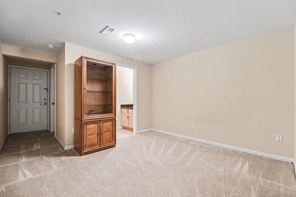 $345,000 | 228 West Oakbrook Drive, Ann Arbor, MI 48103