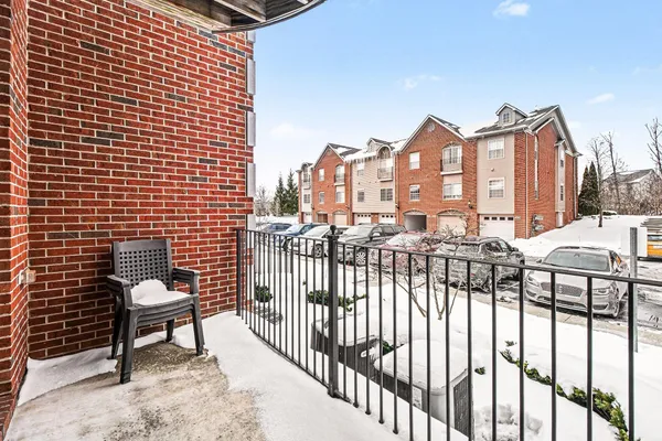 $345,000 | 228 West Oakbrook Drive, Ann Arbor, MI 48103