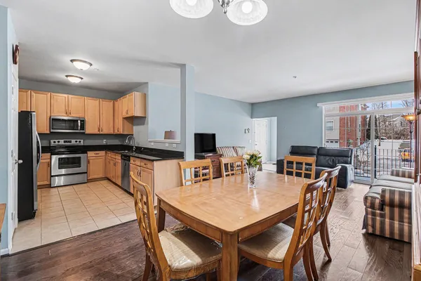 $345,000 | 228 West Oakbrook Drive, Ann Arbor, MI 48103