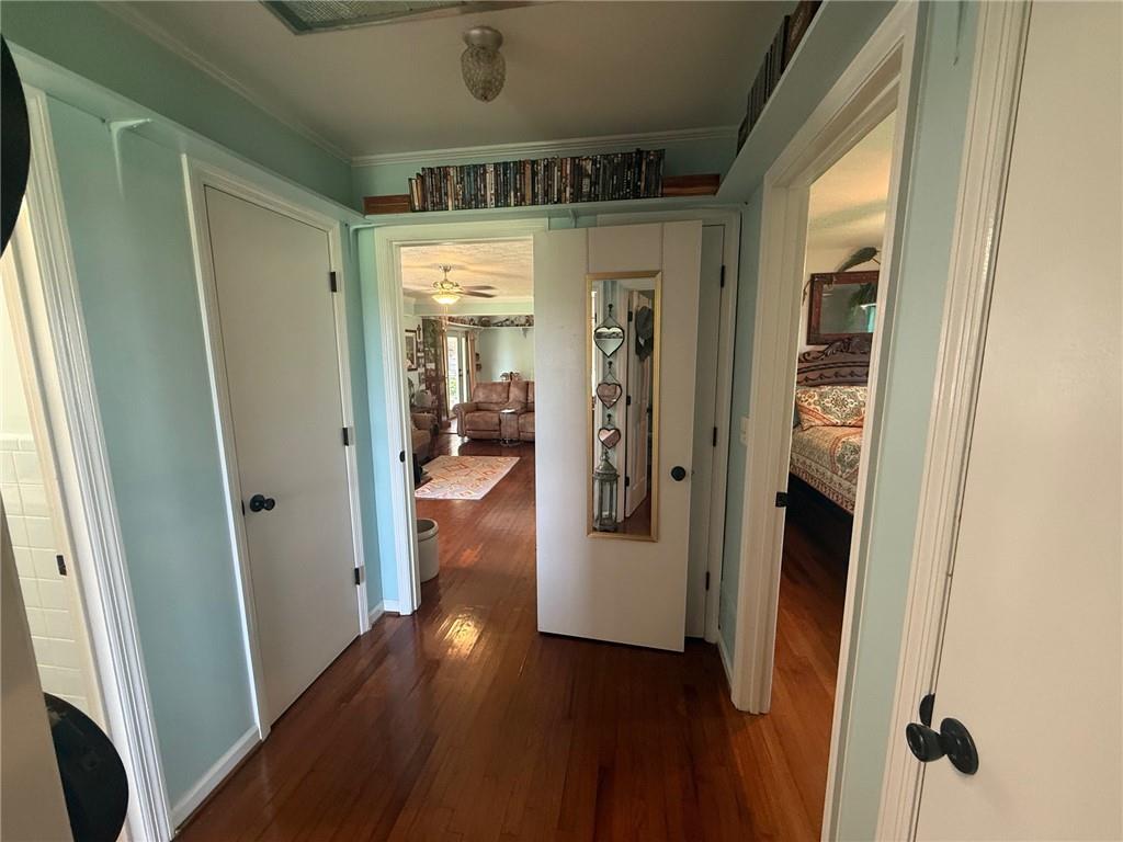 2705 Collard Valley Road Cedartown, GA 30125 - Photo 28 of 49 a view of a hallway with wooden floor and closet
