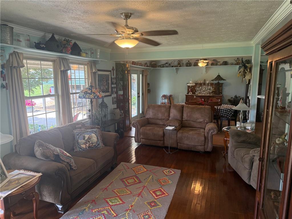 2705 Collard Valley Road Cedartown, GA 30125 - Photo 6 of 49 a living room with furniture and a large window