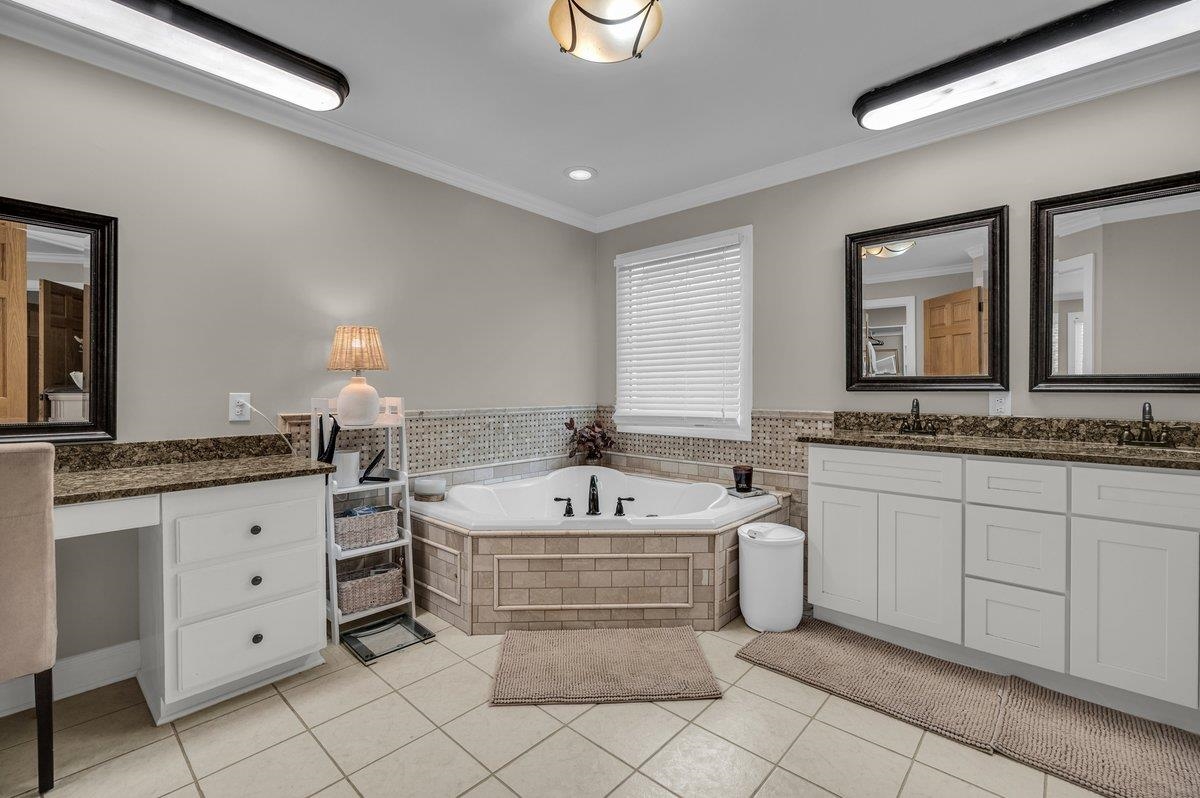 380 Earles Fort Road Landrum, SC 29356 - Photo 18 of 37