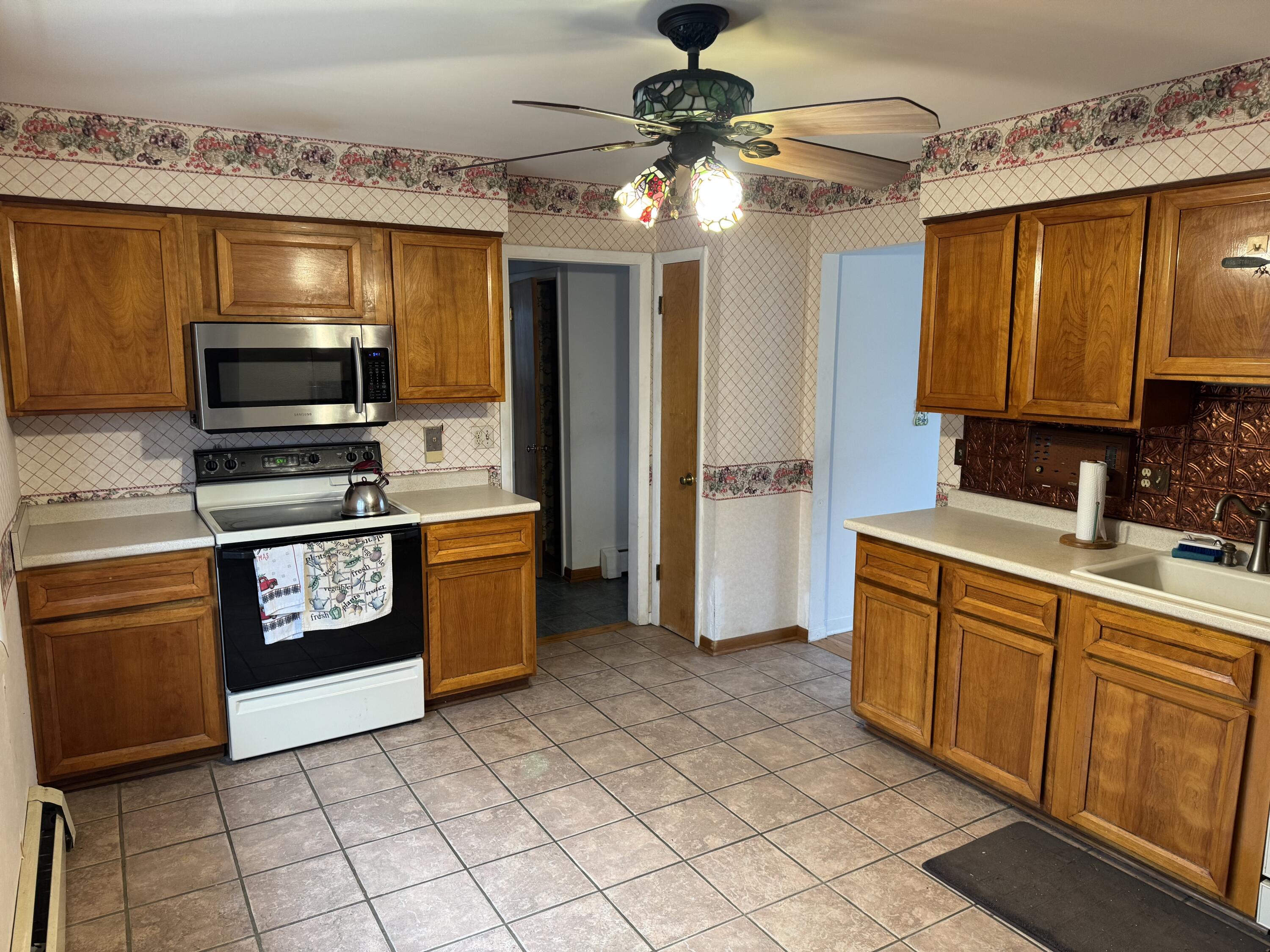 3 Edgewater Drive Rouses Point, NY 12979 - Photo 9 of 32 Gallery Image 9