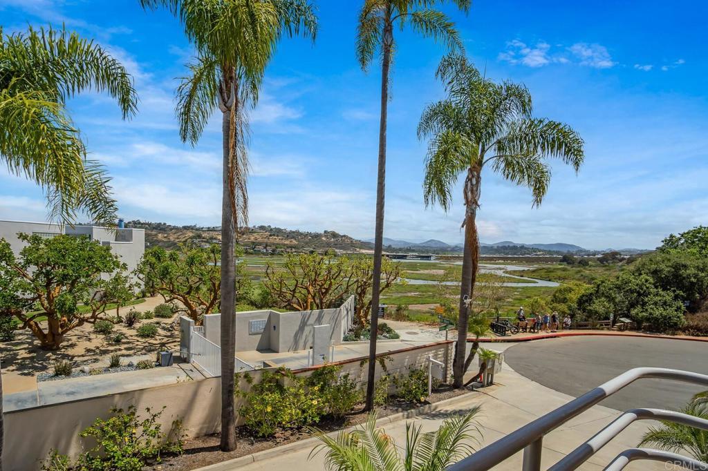 109 Rios Court Solana Beach, CA 92075 - Photo 10 of 45