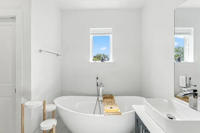 $449,000 | 212 Pheasant Street, Houston, TX 77018