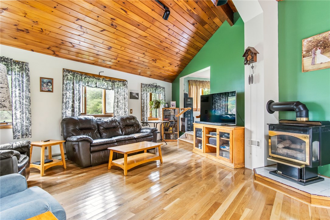 535 Lake Road Tiverton, RI 02878 - Photo 5 of 17