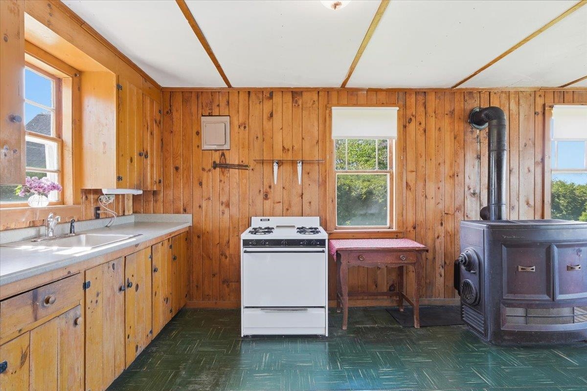8 Maquam Shore Road Swanton, VT 05488 - Photo 10 of 33