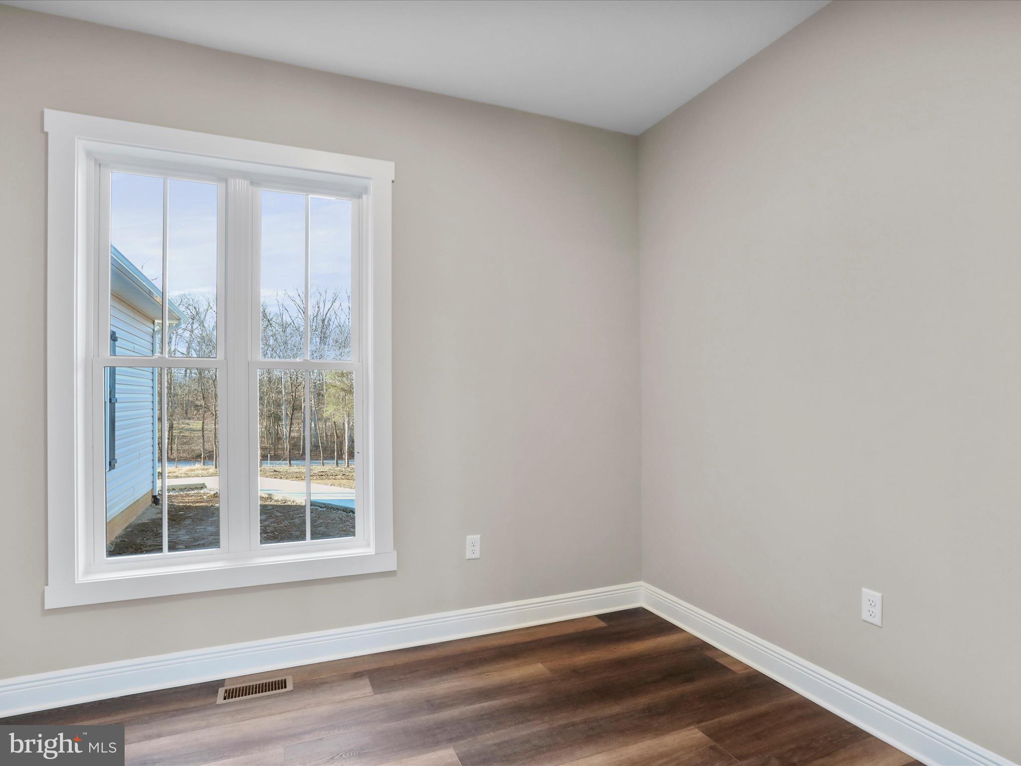 2269 Grade Road Falling Waters, WV 25419 - Photo 9 of 45 Gallery Image 9