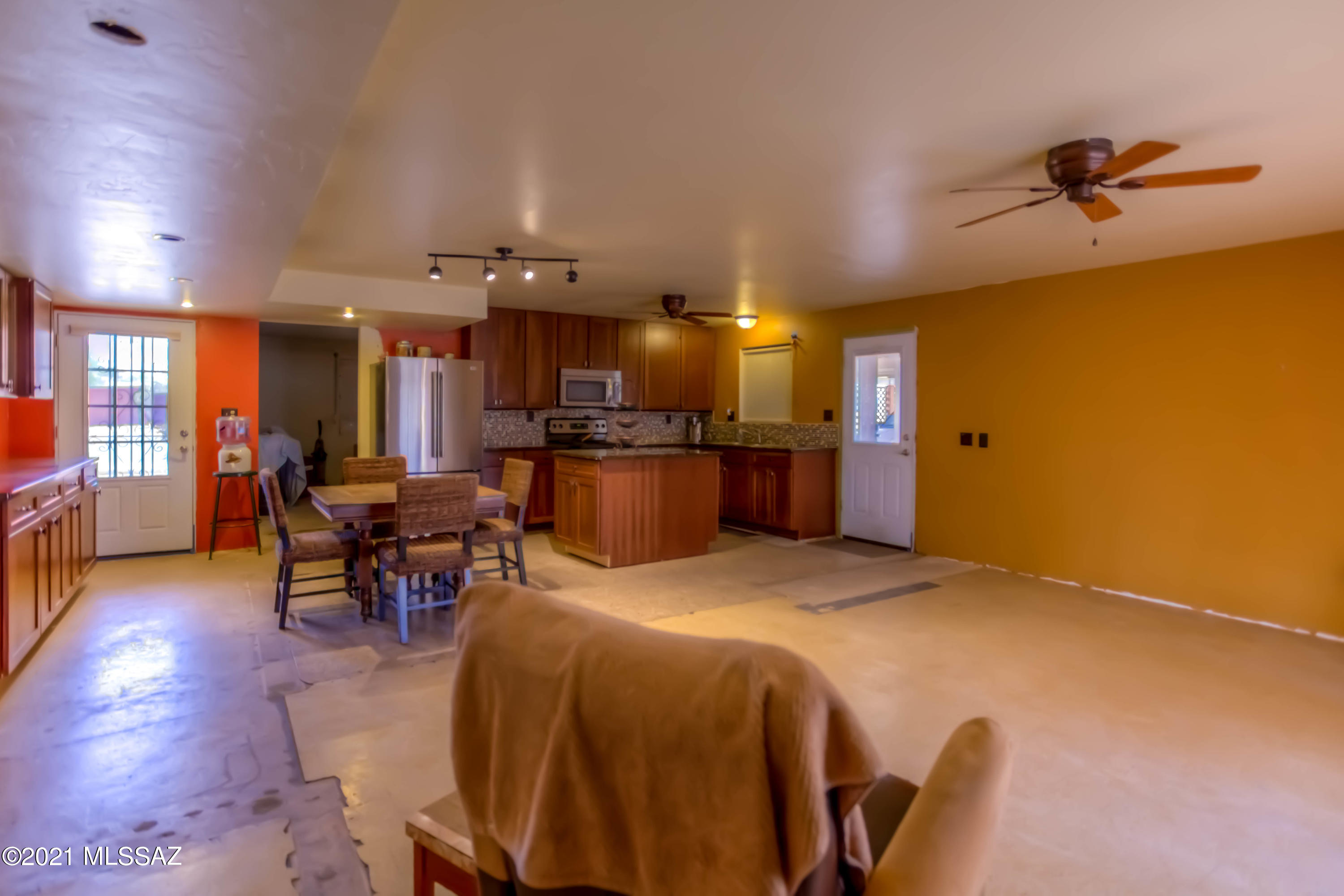 2074 West Wetmore Road Tucson, AZ 85705 - Photo 7 of 33 Gallery Image 7