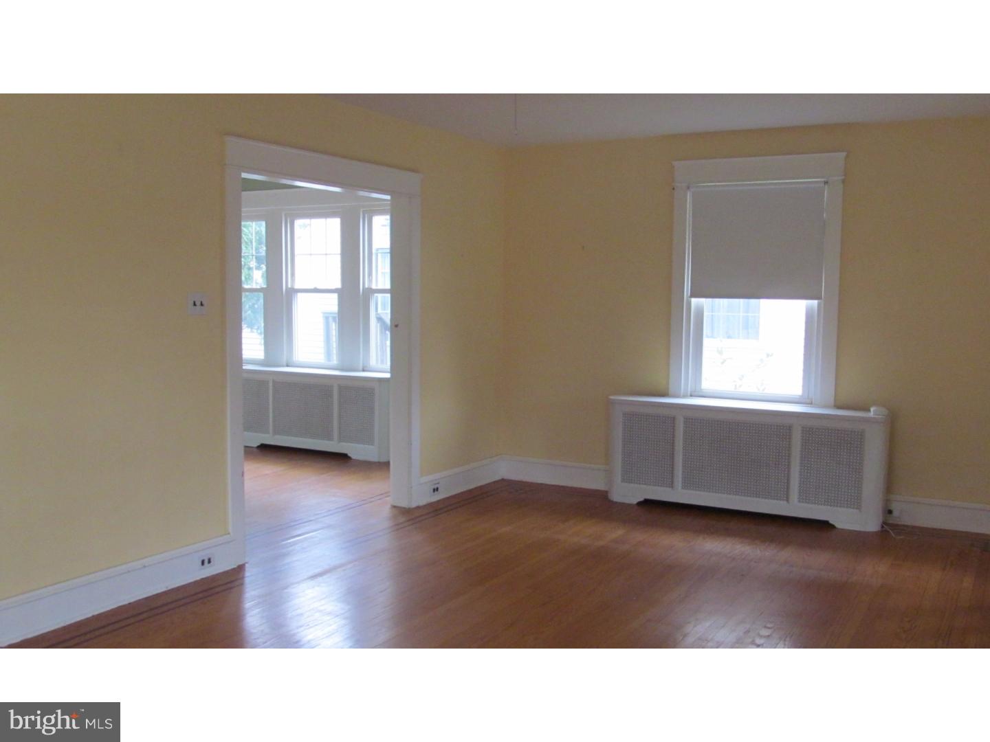 136 Sycamore Road Havertown, PA 19083 - Photo 4 of 16