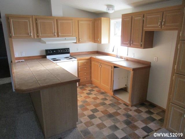 173 Cedar Lane Gates, OR 97346 - Photo 4 of 16