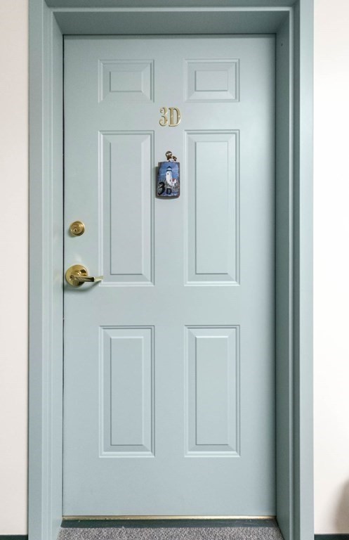 2 Ocean Avenue, Unit 3D Gloucester, MA 01930 - Photo 4 of 30 a close view of door lock