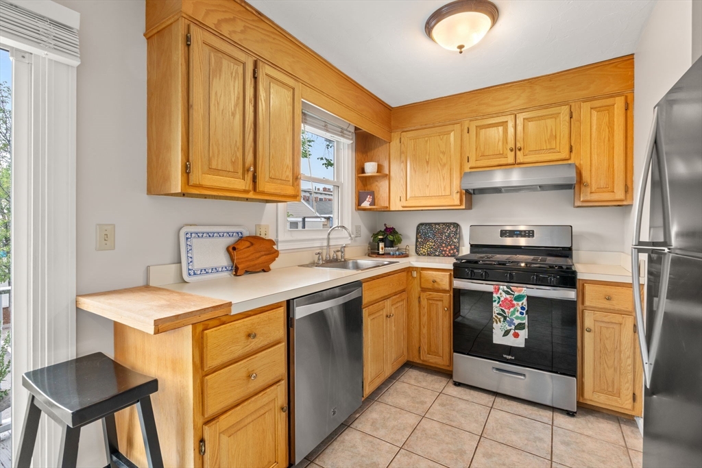 9 School Street, Unit 9 Natick, MA 01760 - Photo 6 of 29