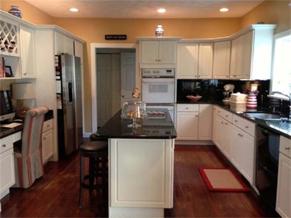 142 Dakin Road Sudbury, MA 01776 - Photo 9 of 28 Gallery Image 9