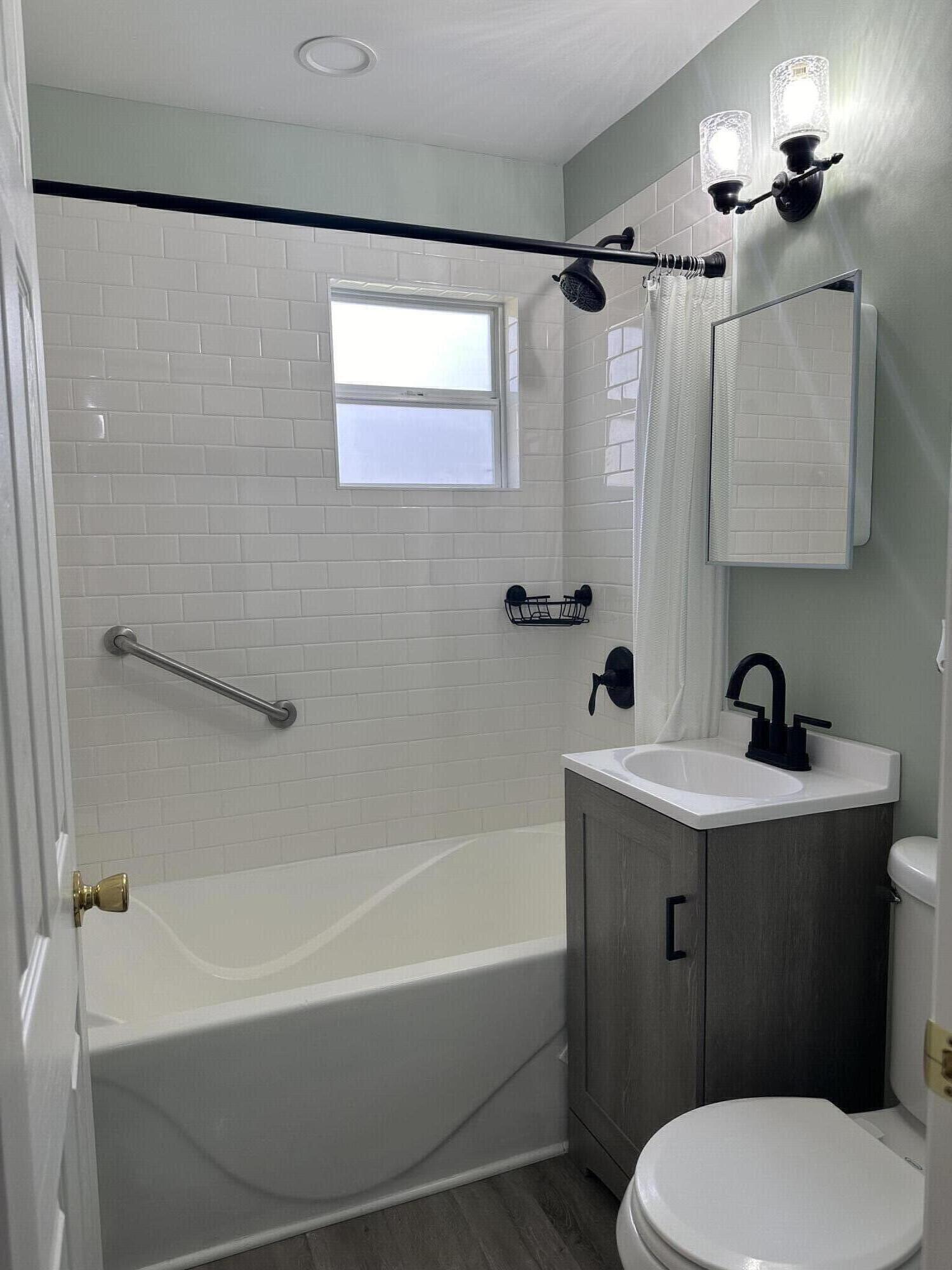 1013 Durbin Street Gary, IN 46406 - Photo 11 of 21 1500x2000