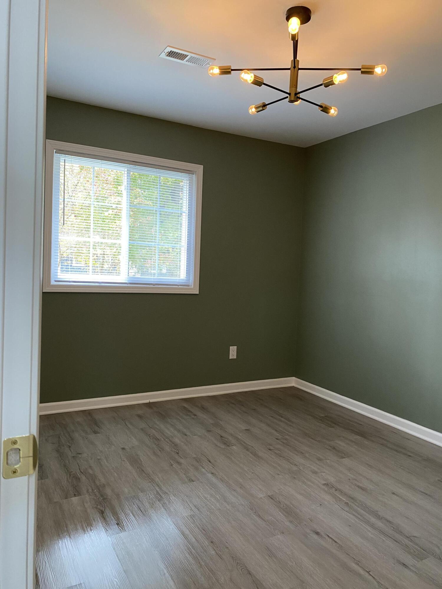 1013 Durbin Street Gary, IN 46406 - Photo 14 of 21 1500x2000