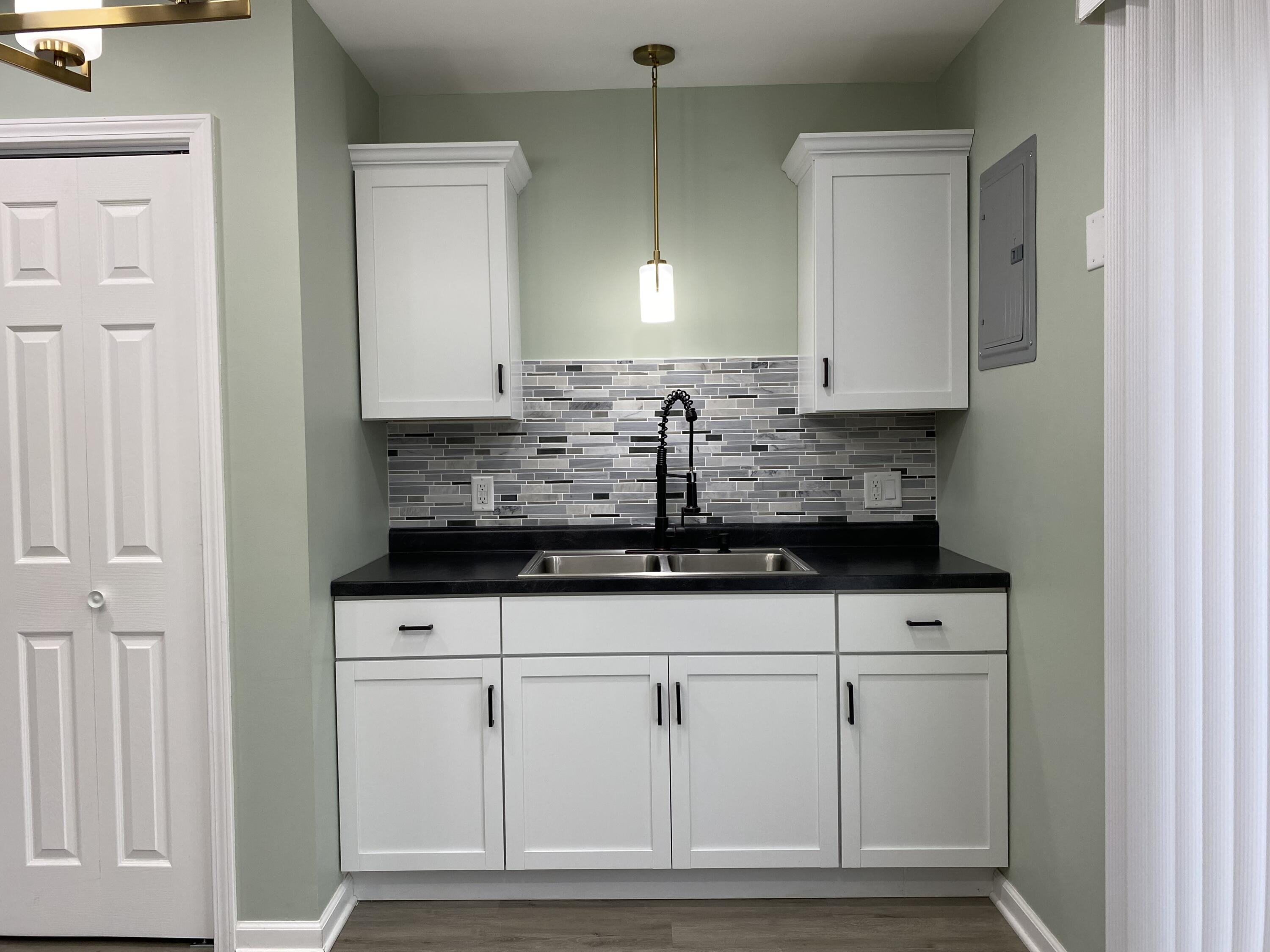 1013 Durbin Street Gary, IN 46406 - Photo 7 of 21 3000x2250