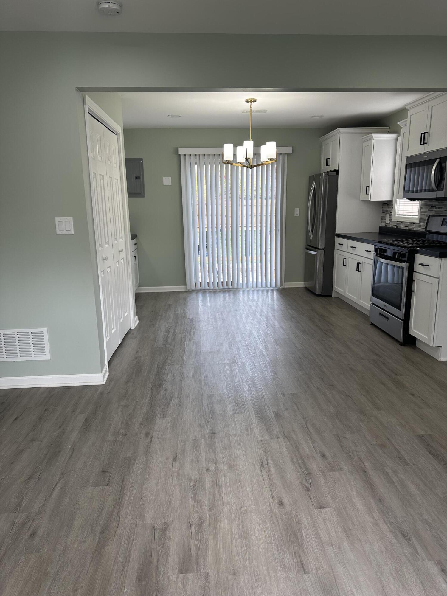 1013 Durbin Street Gary, IN 46406 - Photo 8 of 21 1500x2000