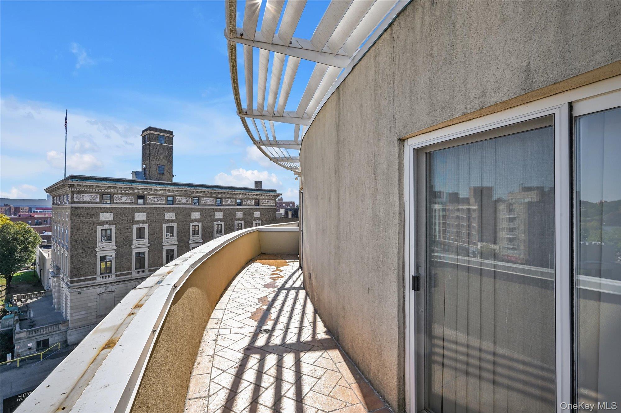 81-14 Queens Boulevard, Unit PH6C Queens, NY 11373 - Photo 15 of 19 Balcony with a city view