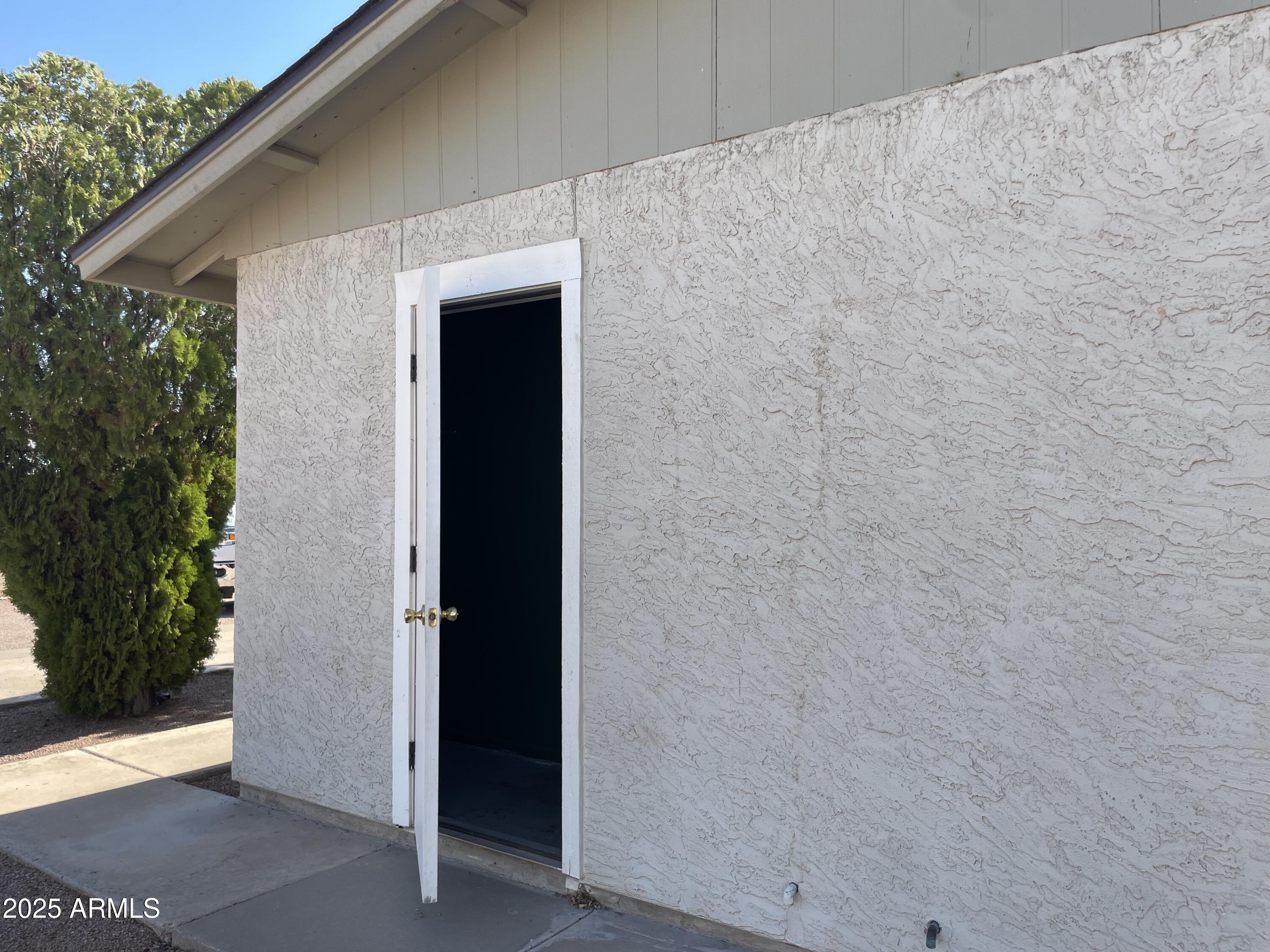 143 South Mountain Road, Unit 1 Apache Junction, AZ 85120 - Photo 13 of 17 a view of front door