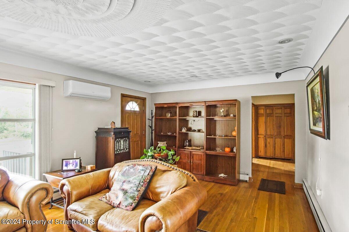 1745 Layton Road Scott Township, PA 18447 - Photo 7 of 42 Gallery Image 7