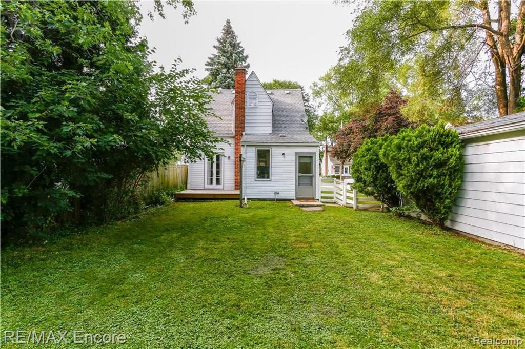 1383 Princeton Road Berkley, MI 48072 - Photo 5 of 25