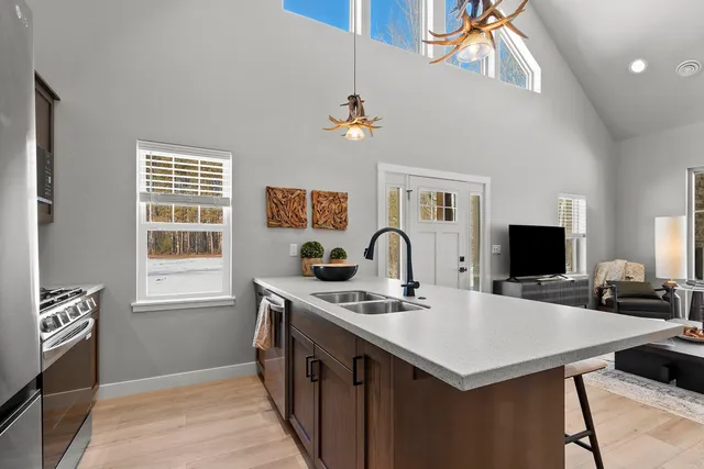 $379,900 | 101 Timber Lane, Crivitz, WI 54114