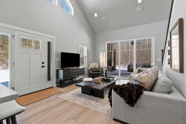 $379,900 | 101 Timber Lane, Crivitz, WI 54114