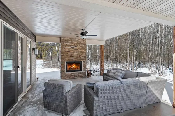 $379,900 | 101 Timber Lane, Crivitz, WI 54114