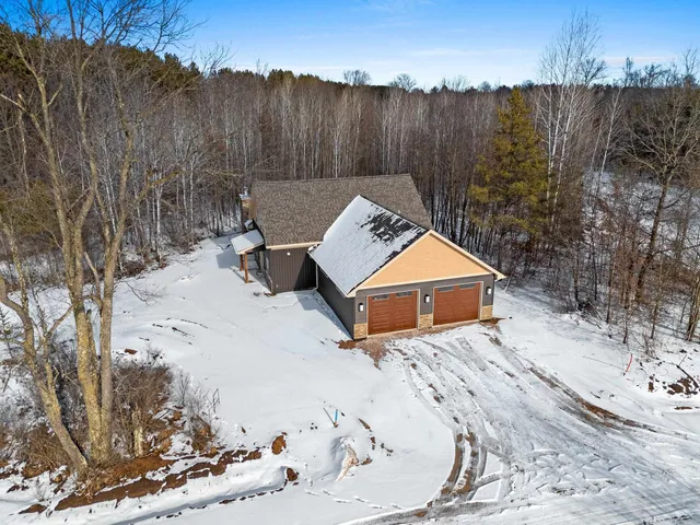 $379,900 | 101 Timber Lane, Crivitz, WI 54114