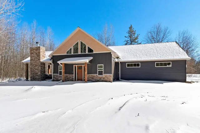 $379,900 | 101 Timber Lane, Crivitz, WI 54114