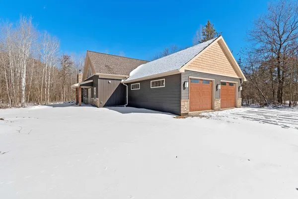 $379,900 | 101 Timber Lane, Crivitz, WI 54114