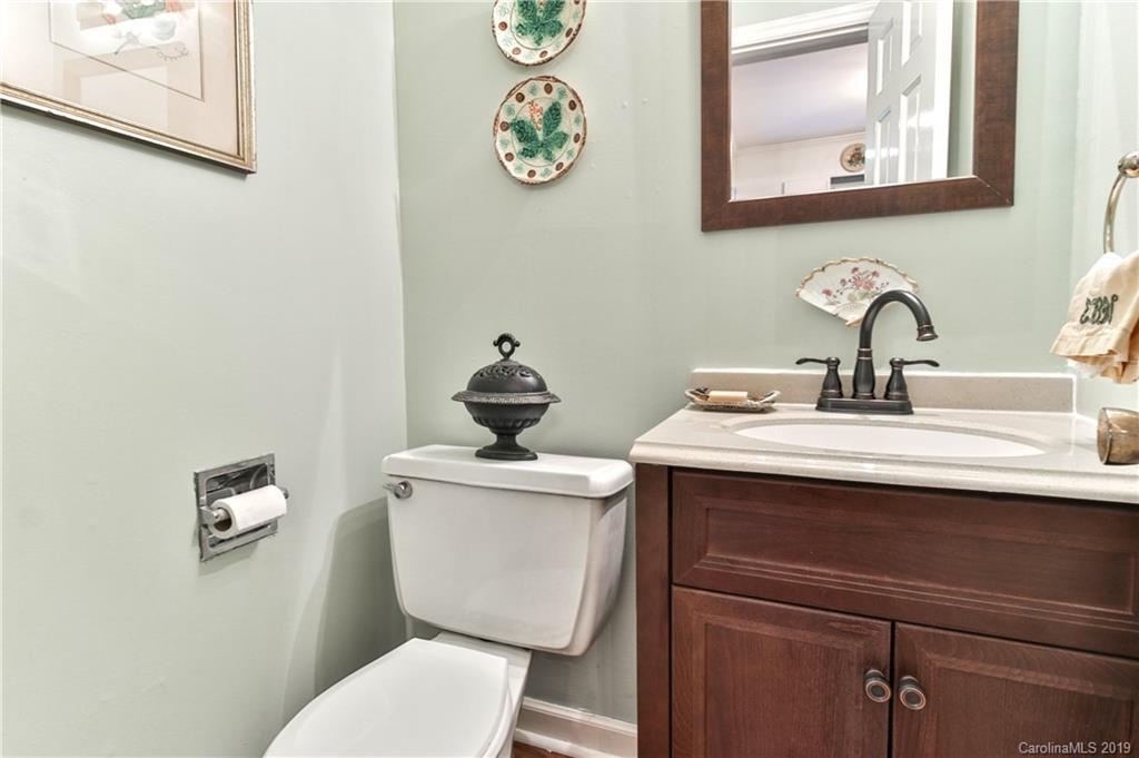 5744 Sharon Road Charlotte, NC 28210 - Photo 12 of 25 Gallery Image 12