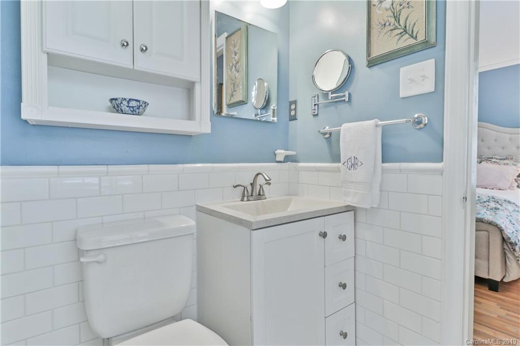 5744 Sharon Road Charlotte, NC 28210 - Photo 17 of 25 Gallery Image 17