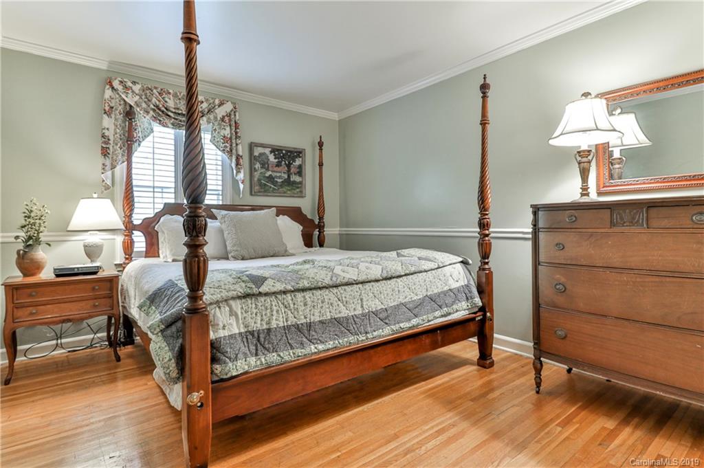 5744 Sharon Road Charlotte, NC 28210 - Photo 18 of 25 Gallery Image 18