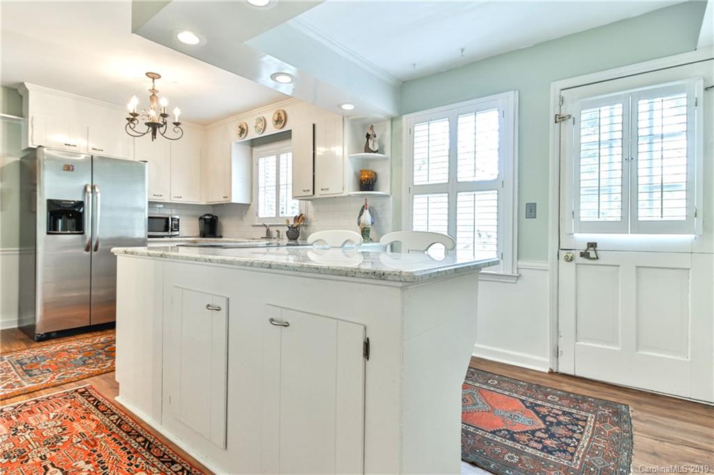 5744 Sharon Road Charlotte, NC 28210 - Photo 10 of 25 Gallery Image 10