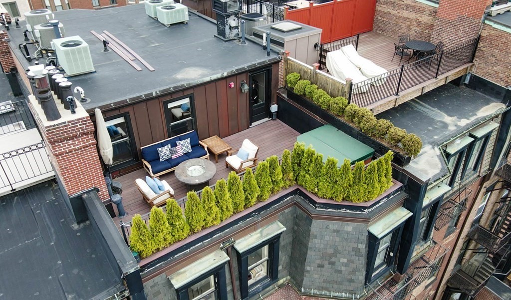 273 Beacon Street, Unit PH Boston, MA 02116 - Photo 27 of 32