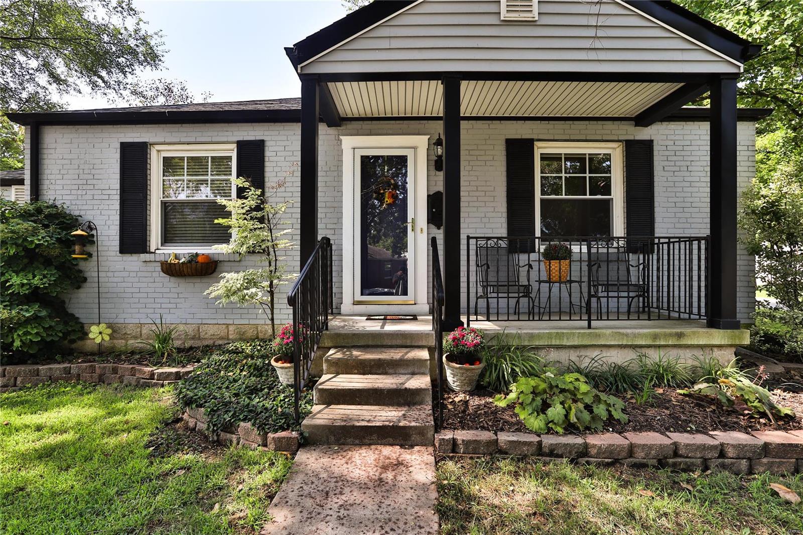 2448 Salem Road St. Louis, MO 63144 - Photo 1 of 38 Gallery Image 1
