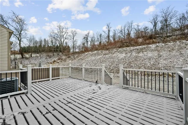 $2,600 | 220 Noble Woods Drive, Coraopolis, PA 15108