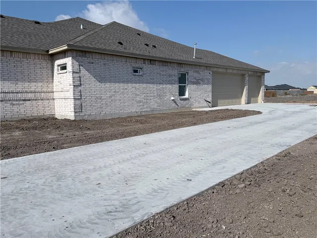 a house view with a outdoor space