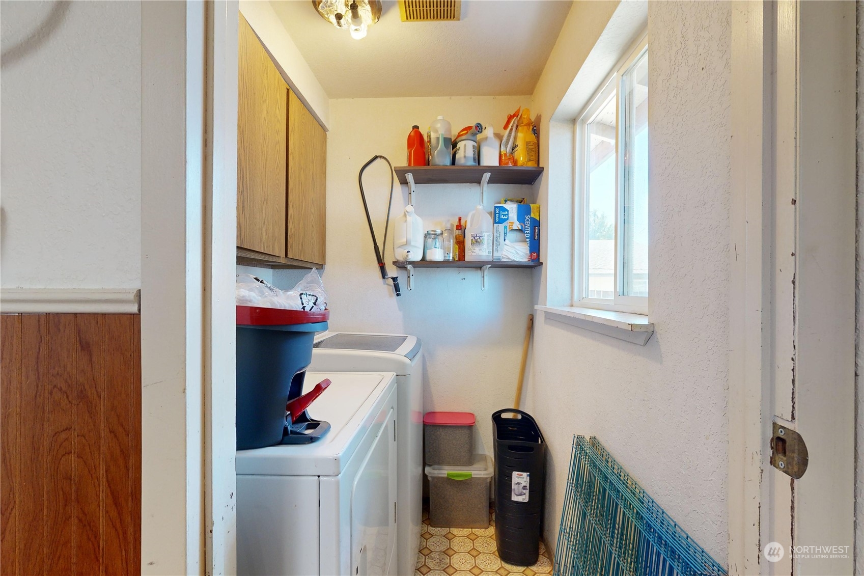 289 Main Street Touchet, WA 99360 - Photo 11 of 40 a view of storage and utility