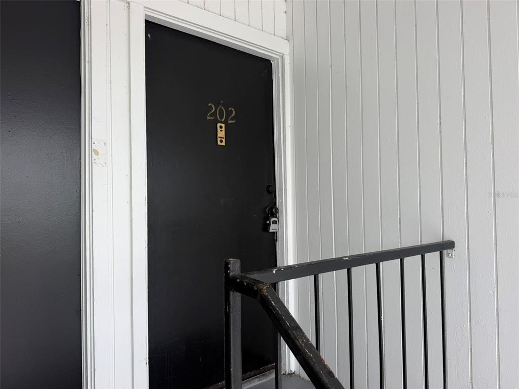 5317 Curry Ford Road, Unit M202 Orlando, FL 32812 - Photo 4 of 10 Gallery Image 4
